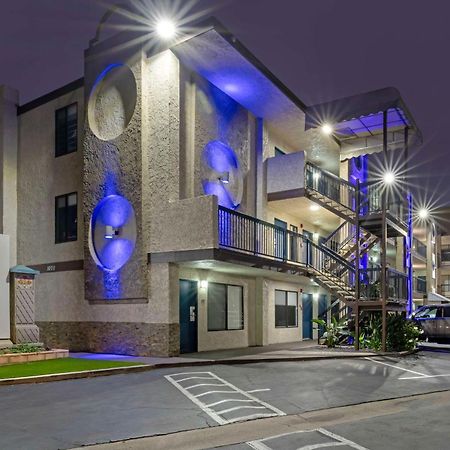 Best Western Courtesy Inn Hotel - Anaheim Resort At The Park Exterior photo